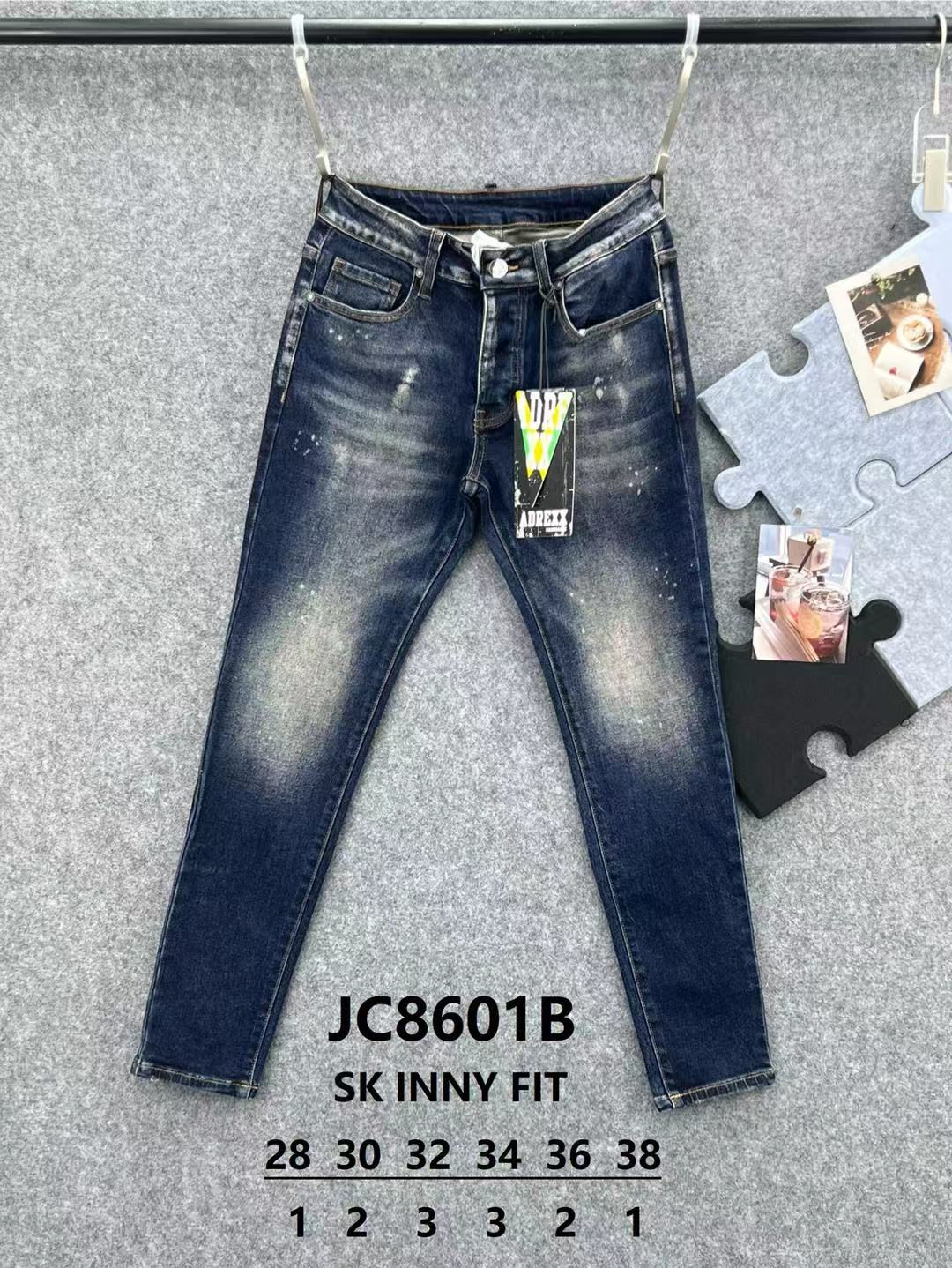 Jeans  JC 8601