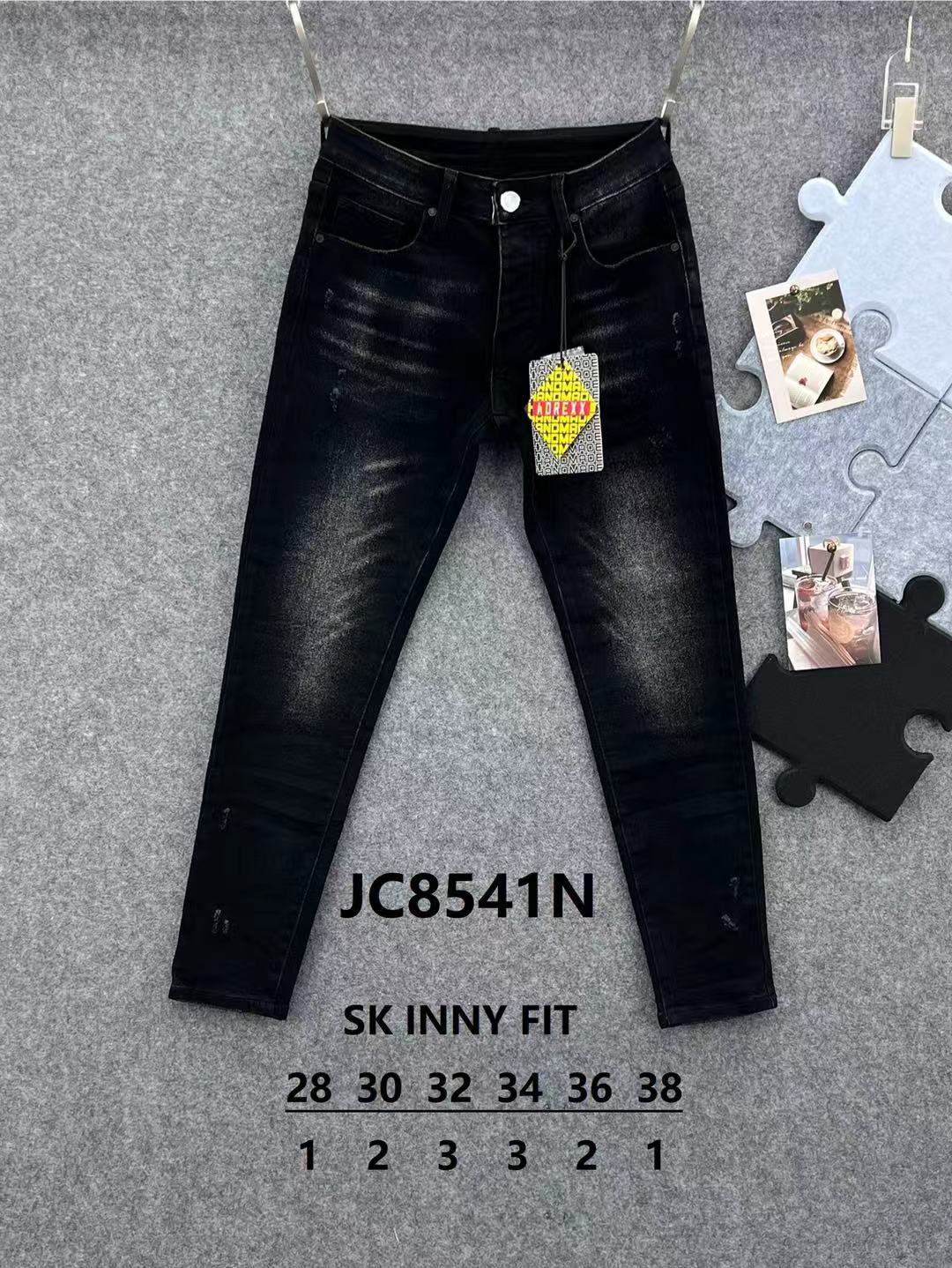 Jeans  JC 8541